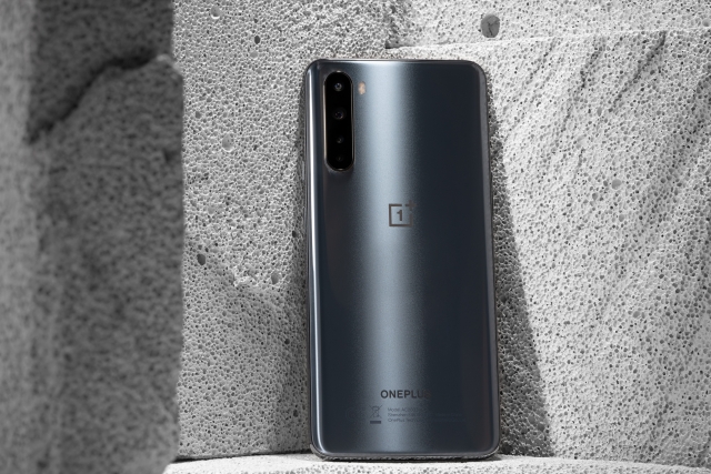 Смартфон OnePlus Nord: найдоступніший флагман у 2021 році?