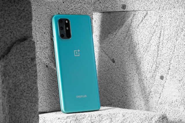 OnePlus 8T: стильний молодіжний флагман